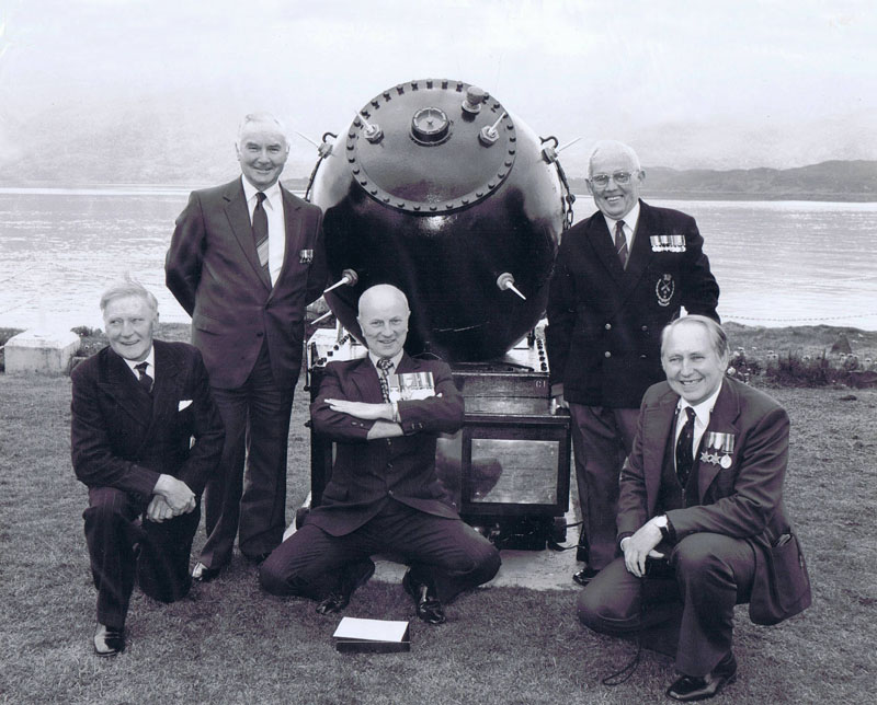 24th April 1982 - The Ceremony to Commemorate the Officers and Men of HMS Trelawney and 1st Minelaying Squadron at the Lochalsh Hotel, Kyle:
Marcus Soper (far left), if any one knows anyone else on this picture, please let us know