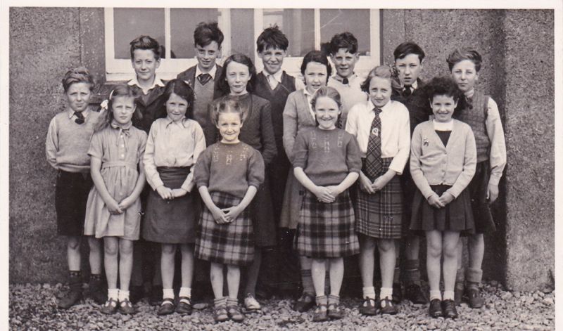 Kyleakin Public School 1950
Back row: Jimmy Urquhart,  Billy MacKay,  Lachie Robertson,  Leslie MacColl,  John Ross,  Harvey Grigor
Middle row: Hilton Grigor,  Nancy Iley,  Mary Ross,  Mary Ellen MacIntosh,  Pamela Smith
Front row: Katherine Barrie,  Anna Belle Robertson,  Joan MacPherson,  Mary MacPherson.