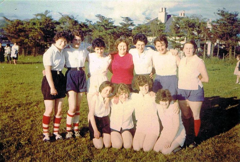 Kyleakin Ladies - 1963
Back row - left to right:  Iris Denoon, Chrissie Morrison, Mary MacKenzie (now Reid), Mary Robertson,  Anna Belle Robertson, Dinah Graham & Nancy Chiffers
Front row - left to right:  Cathie Morrison (now Grant), Ann Robertson, Margaret MacKinnon & Janette MacPherson
